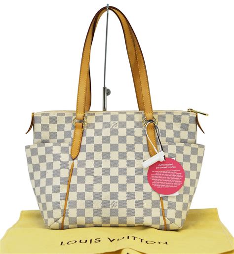 does louis vuitton have outlets|louis vuitton outlet original.